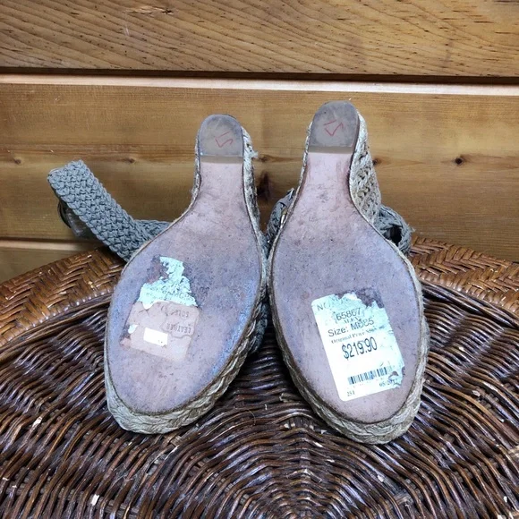 Stuart Weitzman Khaki Crochet Alex Ankle Halter Wrap Espadrille Wedge Sandal 8.5 - Picture 15 of 16